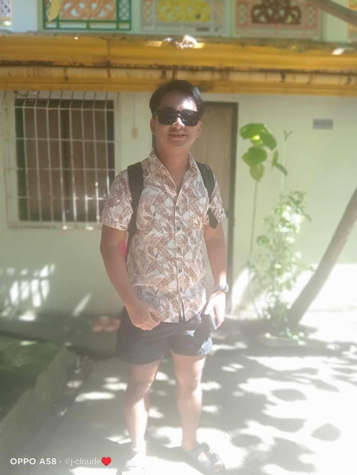 Bambooze Hauz Hotel Balabag  Exterior photo